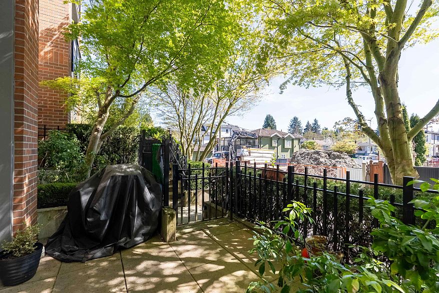 116 738 E 29th Avenue