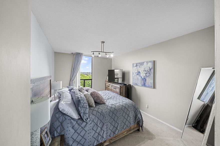 1003 2370 W 2nd Avenue