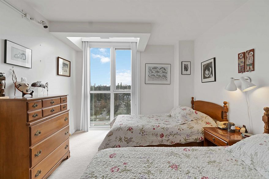 PH2B 2988 Alder Street