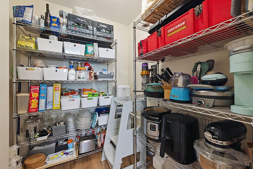 309 2288 Marstrand Avenue