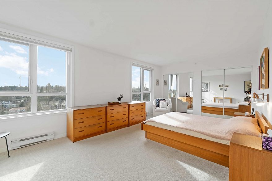 PH2B 2988 Alder Street