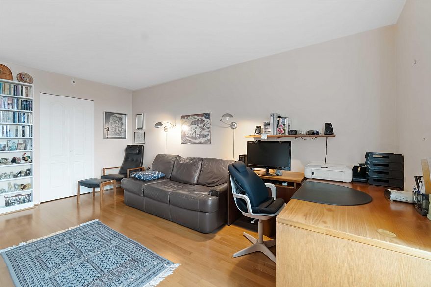 PH2B 2988 Alder Street