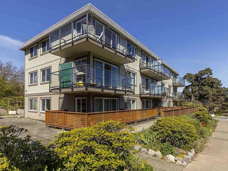 12 2223 Prince Edward Street