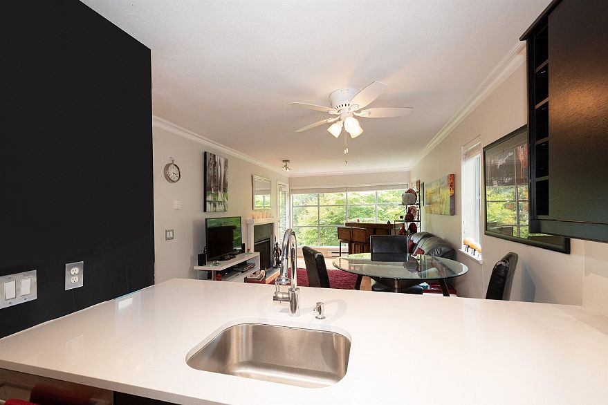 304 2250 W 3rd Avenue