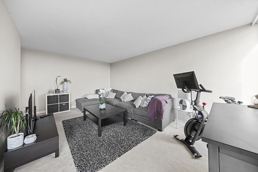 1003 2370 W 2nd Avenue