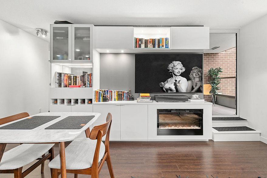 211 445 W 2nd Avenue