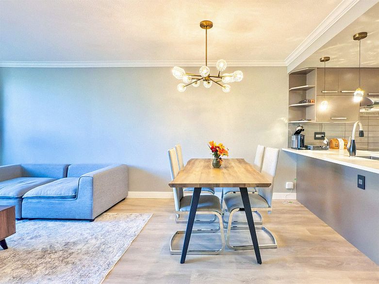 209 2140 Briar Avenue