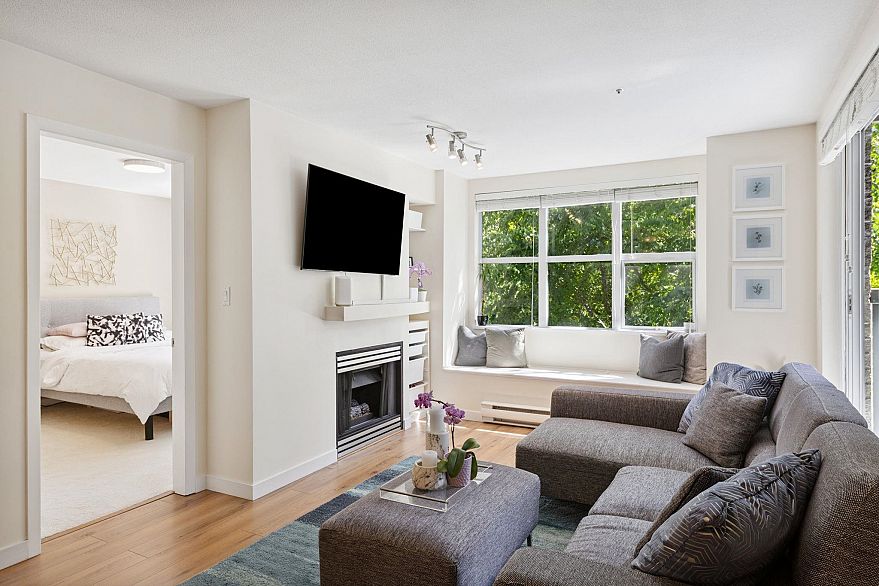 309 2288 Marstrand Avenue