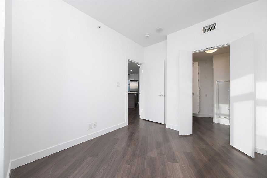 912 3557 Sawmill Crescent