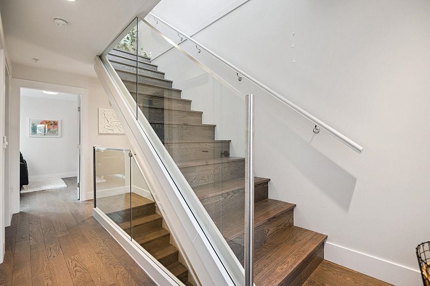 13 531 East 16th Avenue