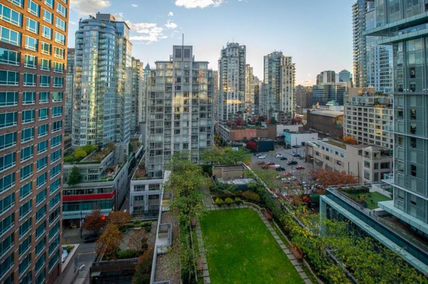 1802 788 RICHARDS STREET, Vancouver BC V6E 2Y2