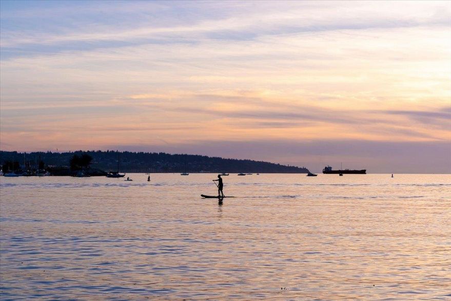 1401 907 Beach Avenue