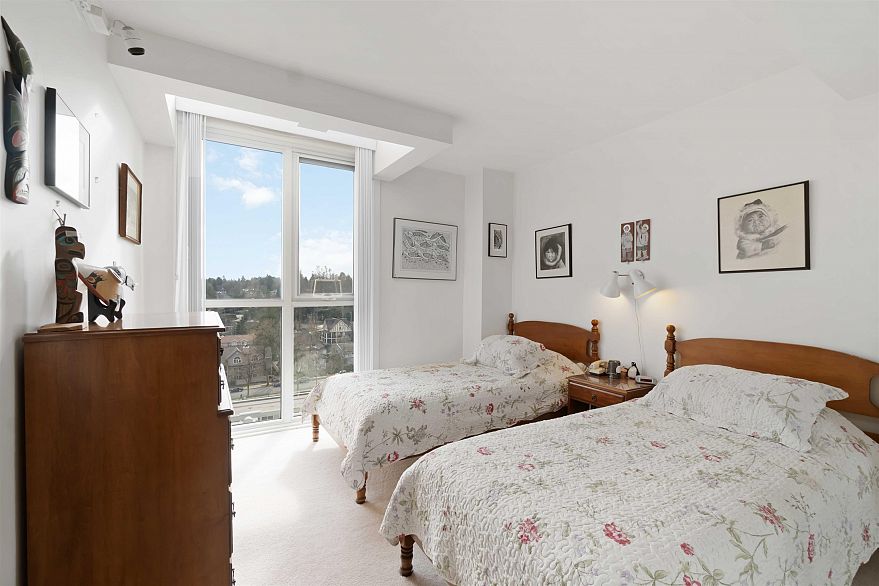 PH2B 2988 Alder Street