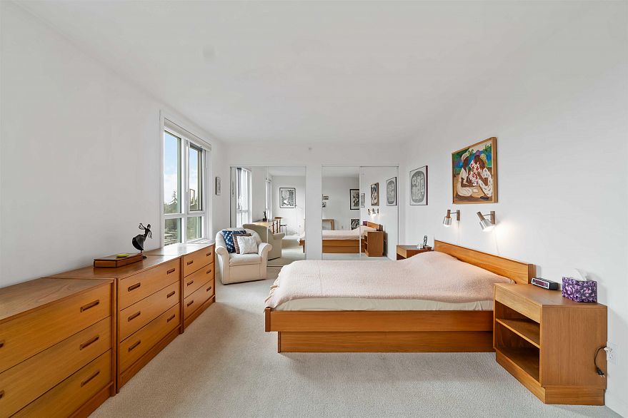 PH2B 2988 Alder Street