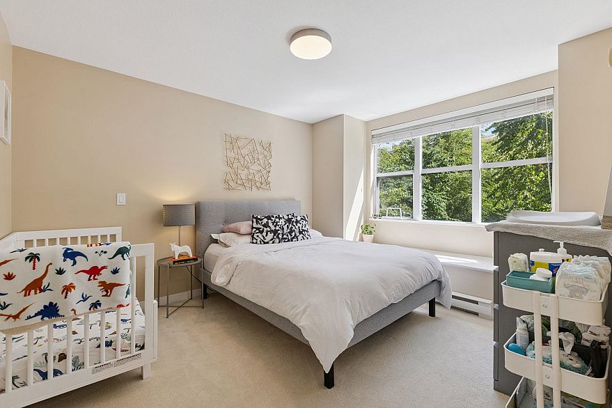 309 2288 Marstrand Avenue