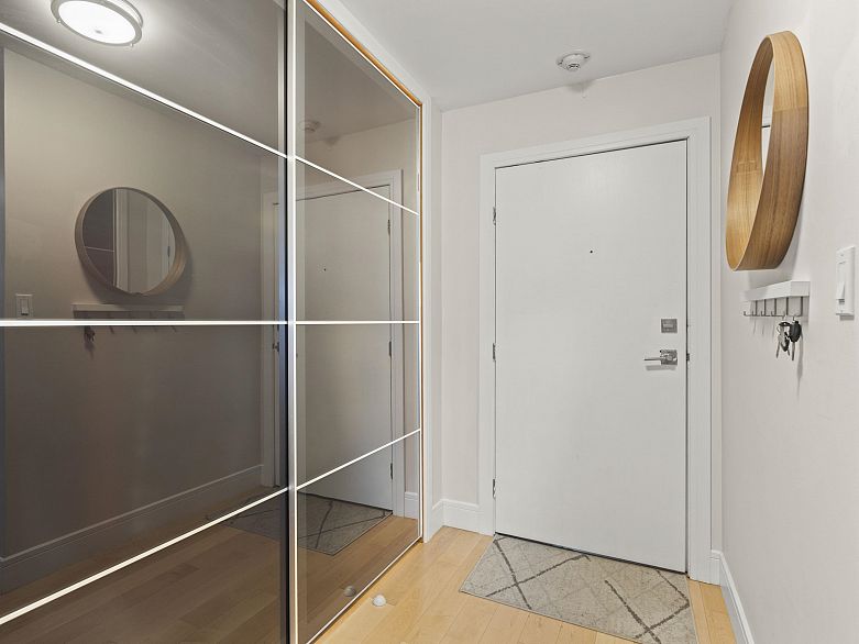 12 2223 Prince Edward Street