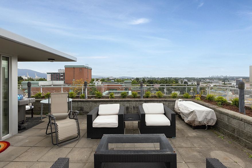 PH907 221 Union Street