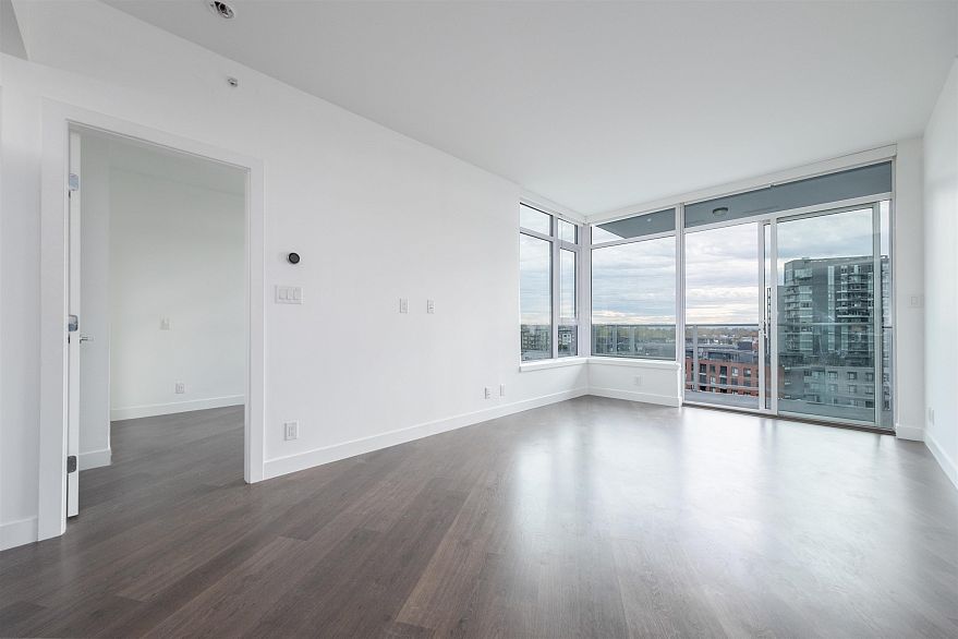 912 3557 Sawmill Crescent