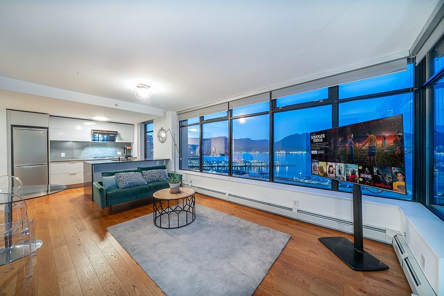 2401 108 W Cordova Street