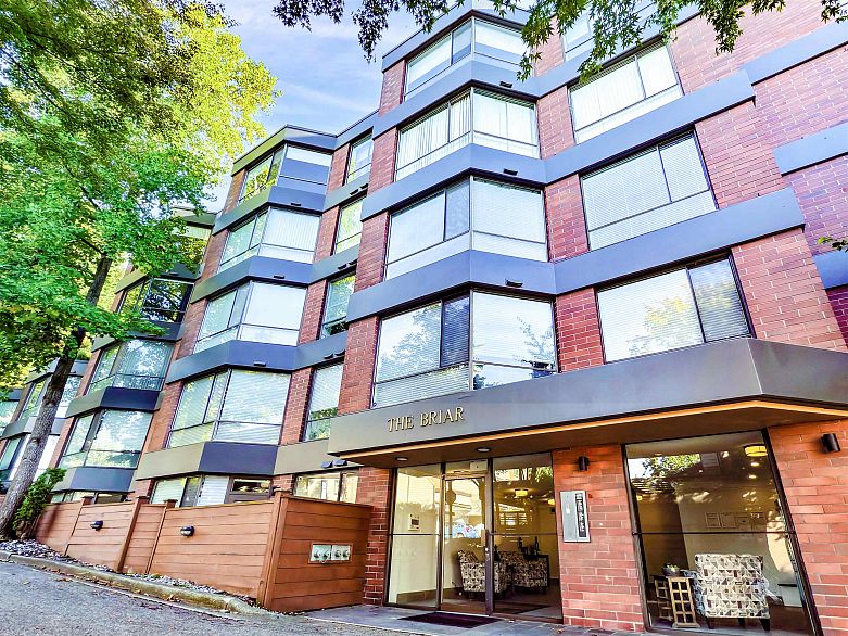 209 2140 Briar Avenue