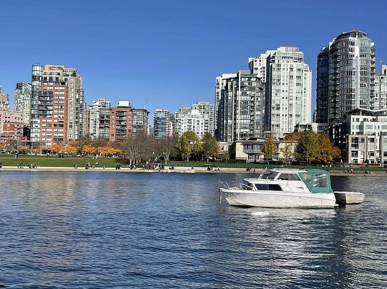 12E 199 Drake Street