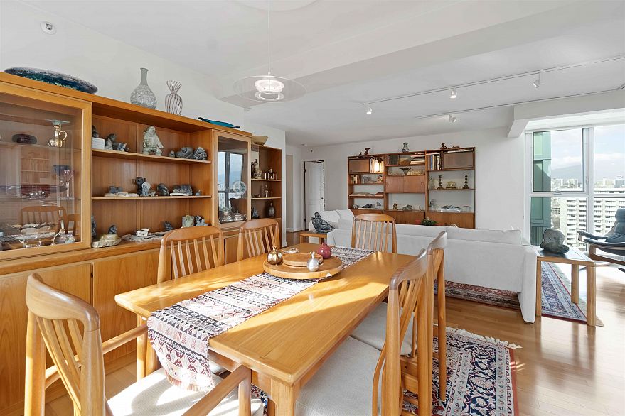 PH2B 2988 Alder Street