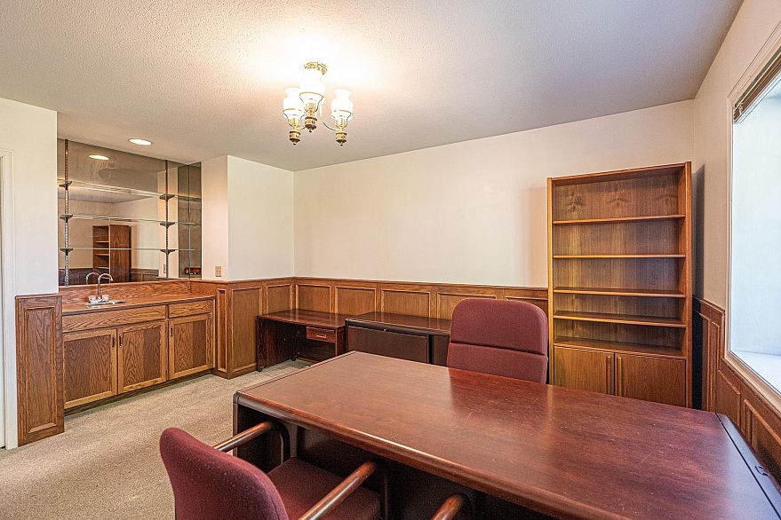 6056 Trafalgar Street