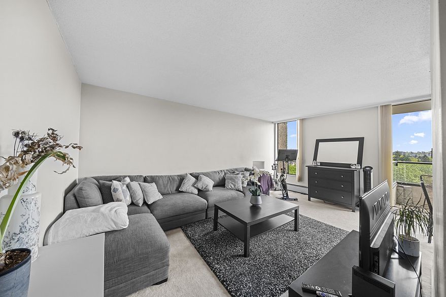 1003 2370 W 2nd Avenue