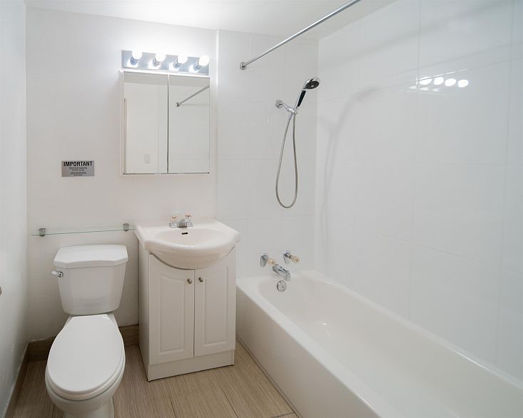 108 1925 NELSONSTREET, Vancouver BC V6G 1K9