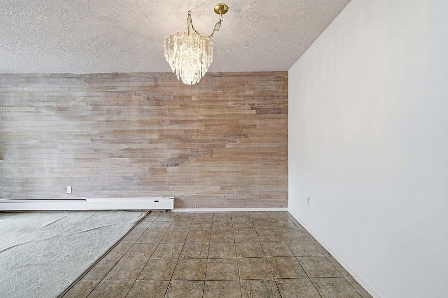 215 3150 Prince Edward Street