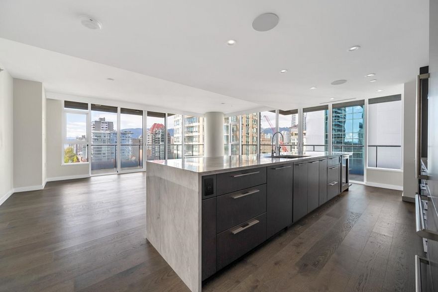 1601 1335 Howe Street