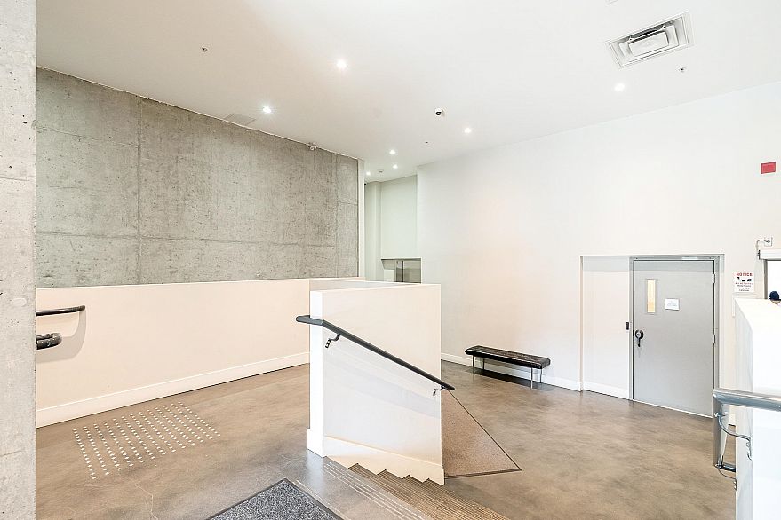 305 2477 Carolina Street