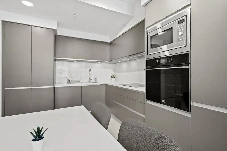 725 180 E 2nd Avenue