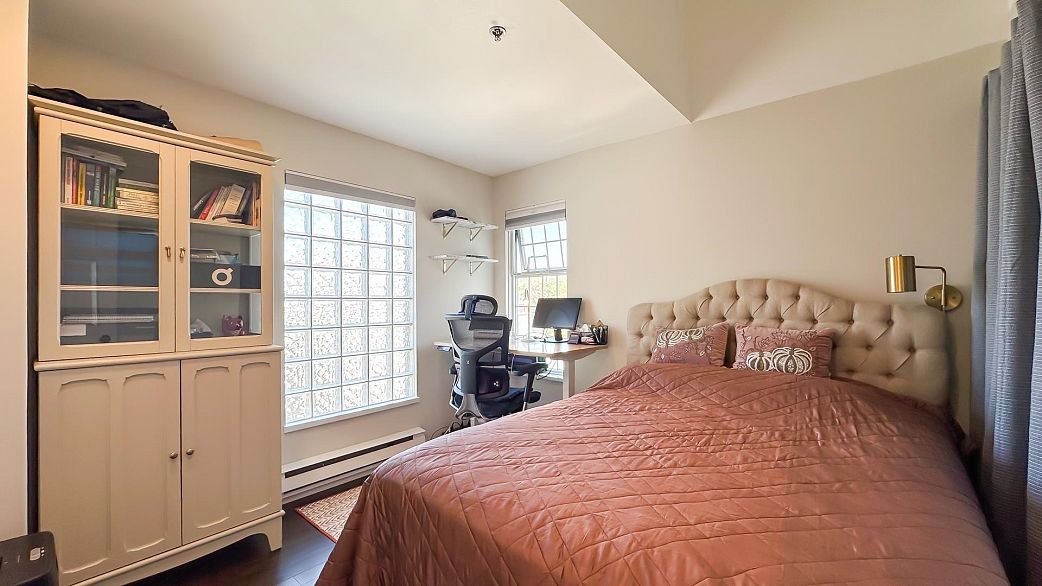 402 PH2 2091 Vine Street