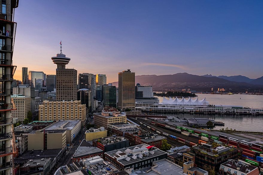 2709 108 W Cordova Street