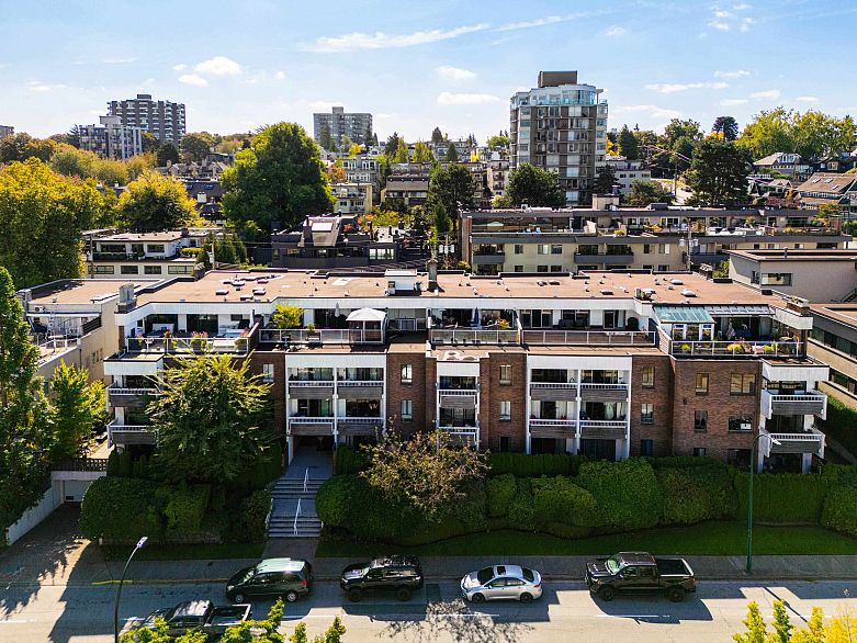 108 2450 Cornwall Avenue