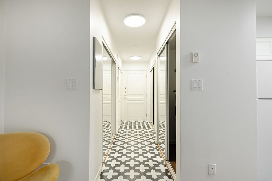 105 2130 W 12th Avenue