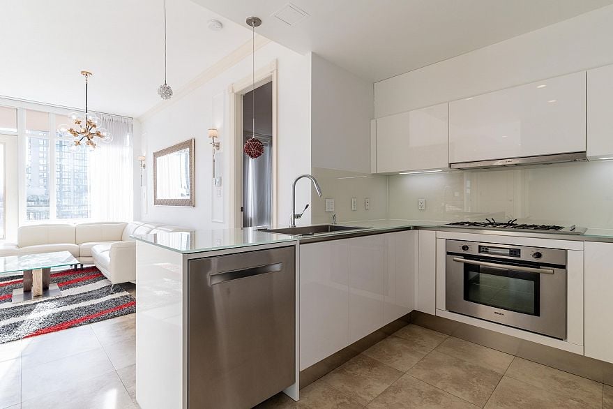 801 1280 Richards Street