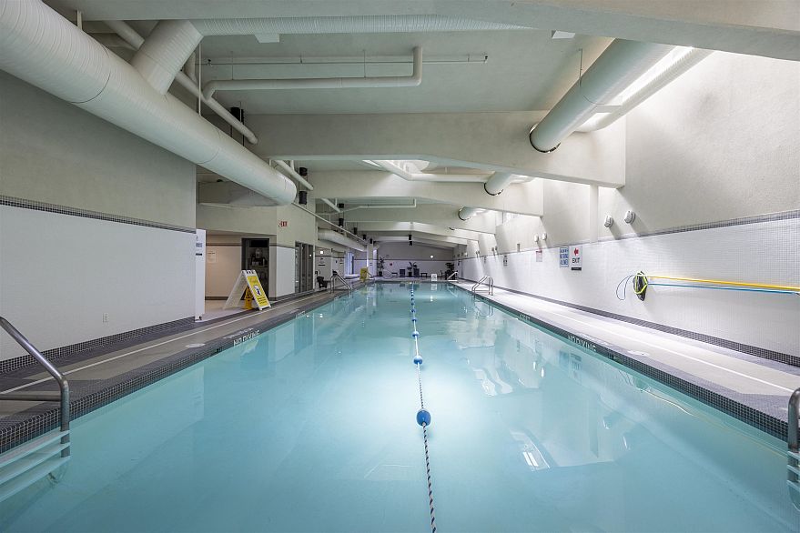 1906 188 Keefer Place