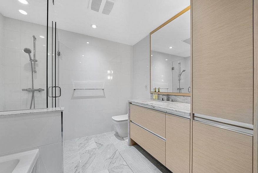 305 505 W 30th Avenue