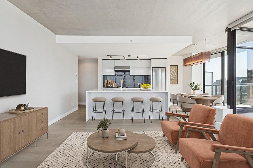 2709 108 W Cordova Street