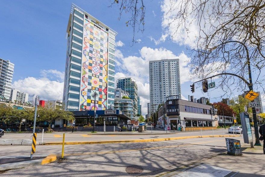 220 1500 Pendrell Street