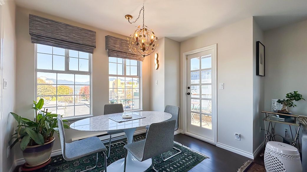 402 PH2 2091 Vine Street