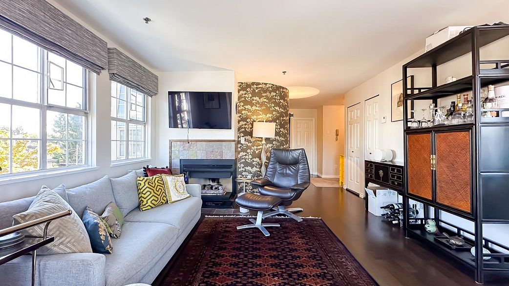 402 PH2 2091 Vine Street