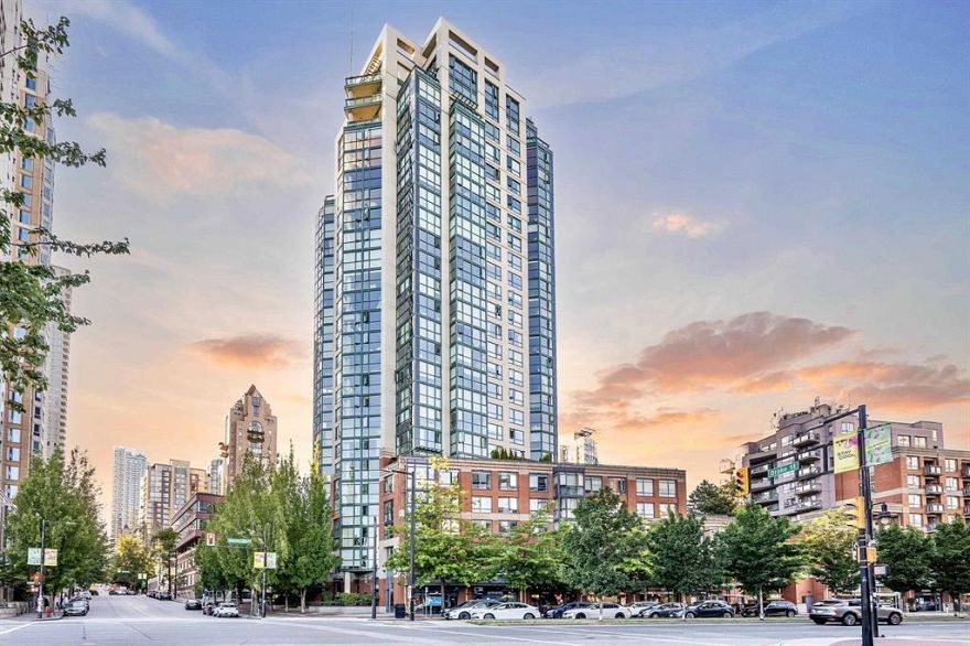 1501 289 DRAKE STREET, Vancouver BC V6B 5Z5