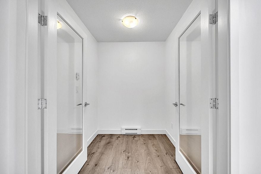 PH3 1533 E 8th Avenue