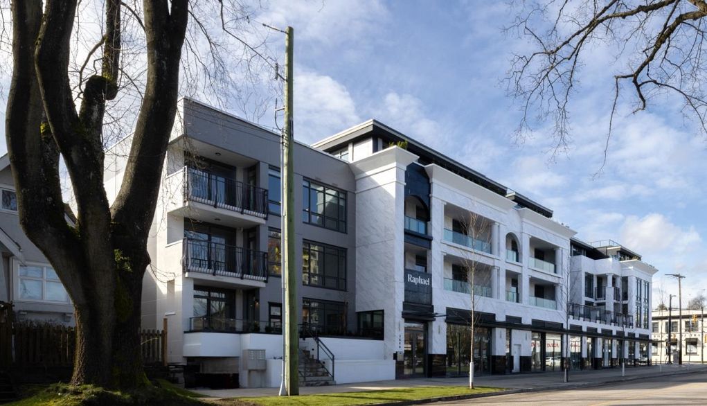 101 3668 W 10th Avenue