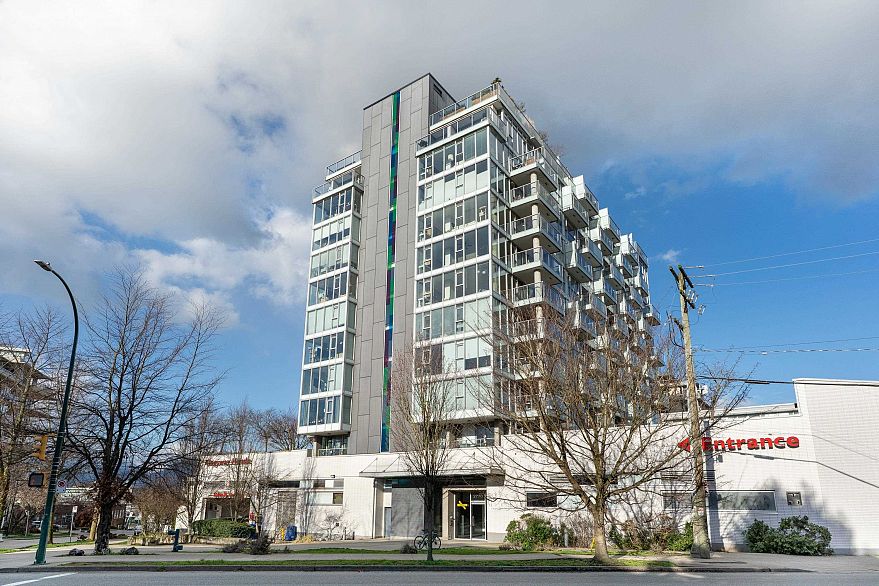 709 2770 Sophia Street