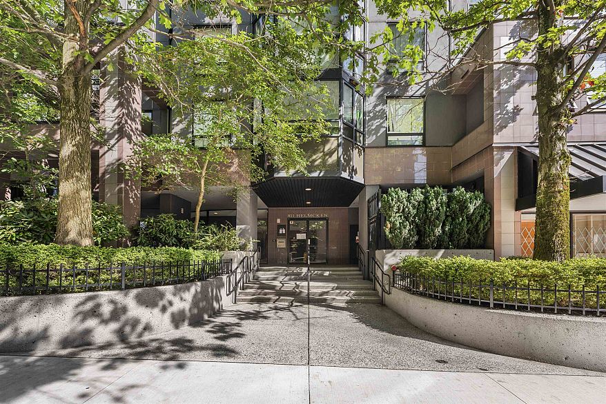 1401 811 Helmcken Street