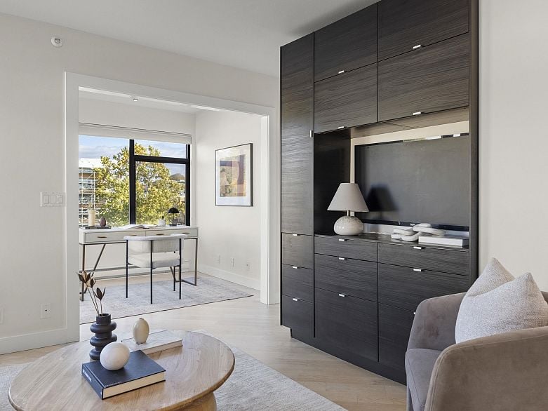 612 2228 Marstrand Avenue